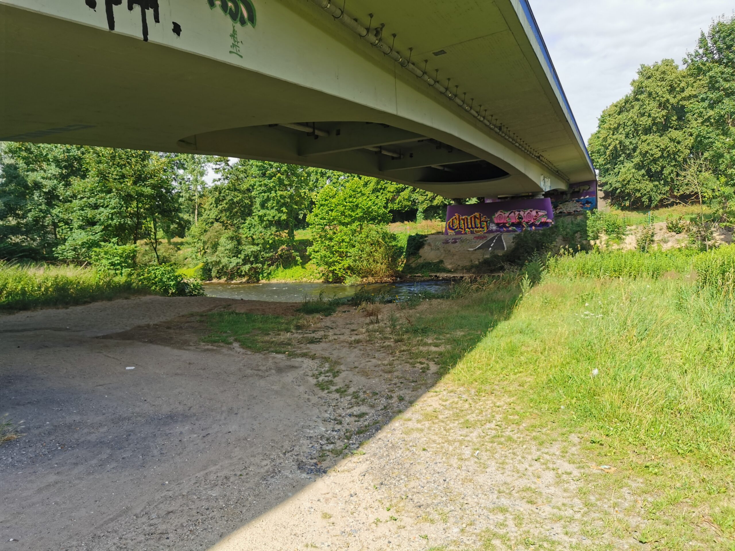 Raum unter der Bodelschwinghbrücke